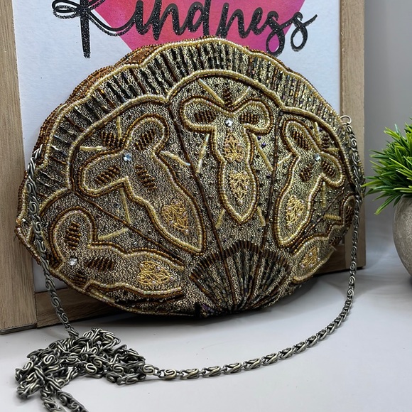 Shop Char’s Handbags - HP! ❤️Beaded brown and gold handbag/clutch with chain